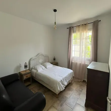 Tatil Evi In St Denis With Pool & Pyrenees View