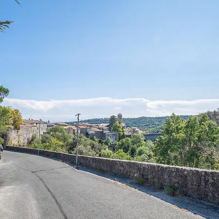 In St Denis With Pool & Pyrenees View * Saint-Denis (Aude)