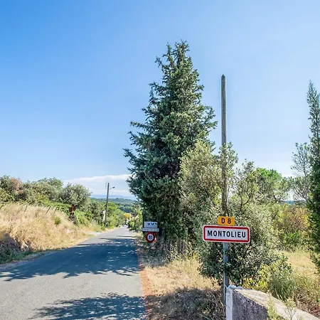 In St Denis With Pool & Pyrenees View