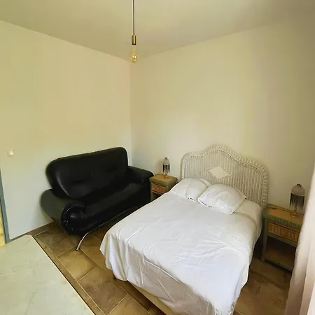 Vakantiehuis In St Denis With Pool & Pyrenees View Saint-Denis (Aude)