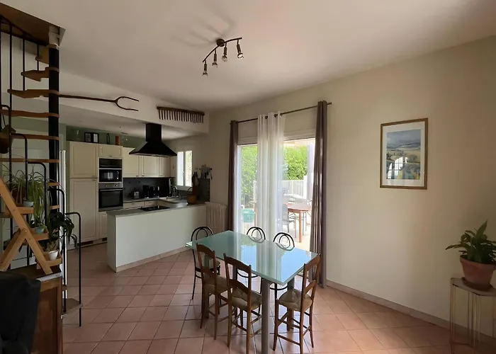 Semesterbostad In St Denis With Pool & Pyrenees View Saint-Denis (Aude)